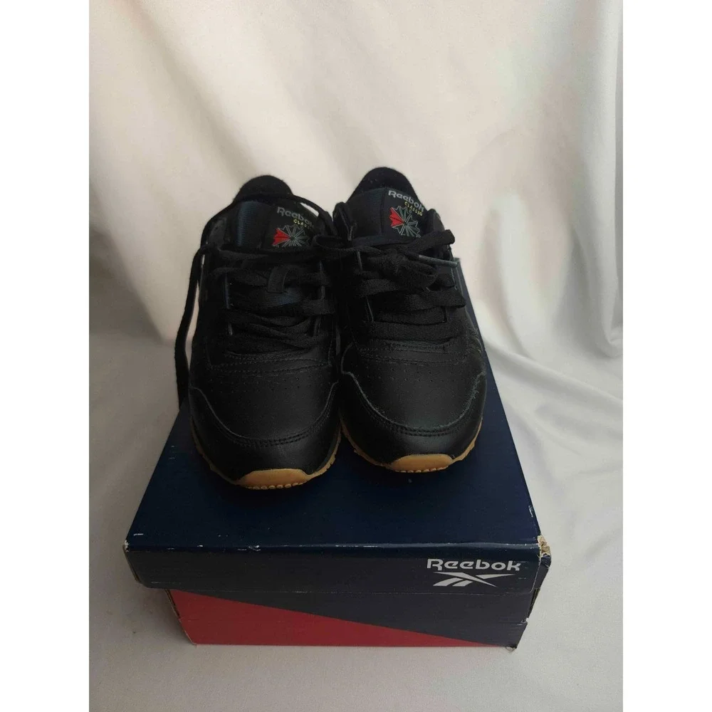Reebok Classic Leather Sneakers Junior Size 3.5 Black Gum Sole Athletic GZ6093